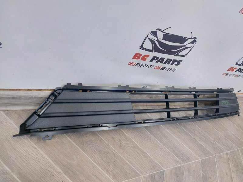 Решетка в бампер Fusion 2016-2020 MK5