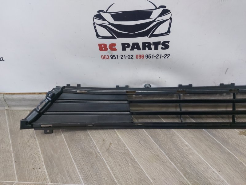 Решетка в бампер Fusion 2016-2020 MK5