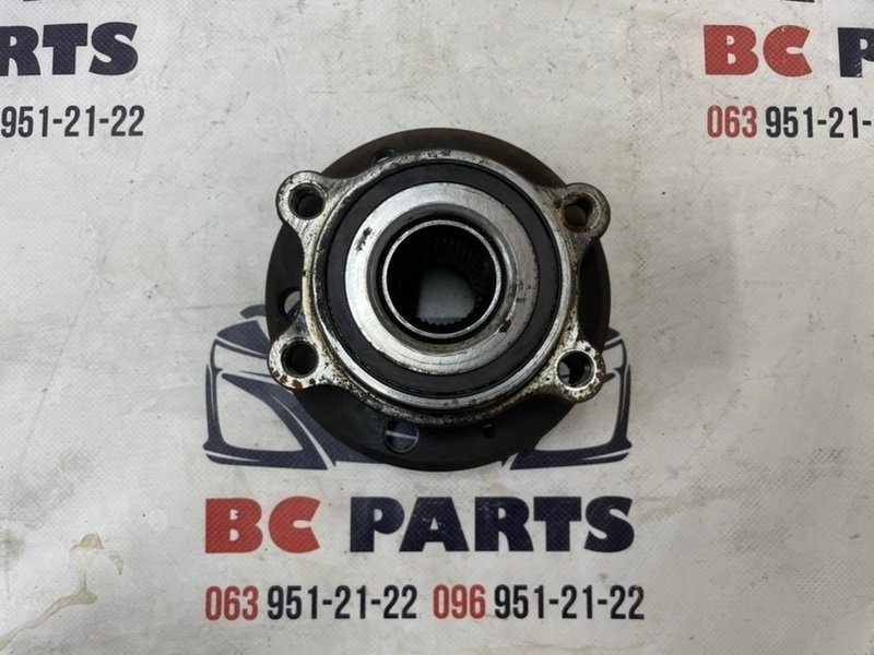 Ступица передняя Volkswagen Passat 2011-2016 B7 1.8 5K0-498-621 Б/У