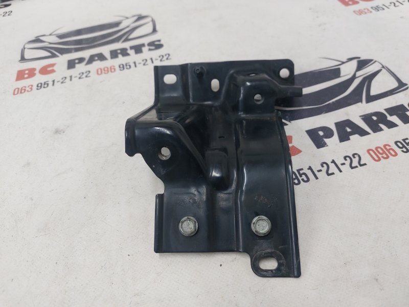 Кронштейн замка капота Nissan Rogue 2017 T32 QR25 2.5 625507FH0A Б/У