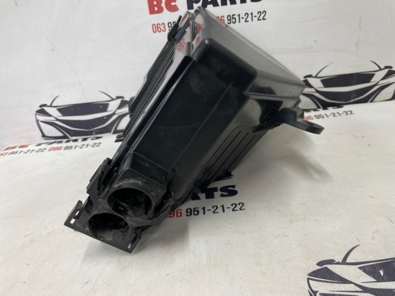 Корпус блока предохранителей Rogue 2021 T33 2.5