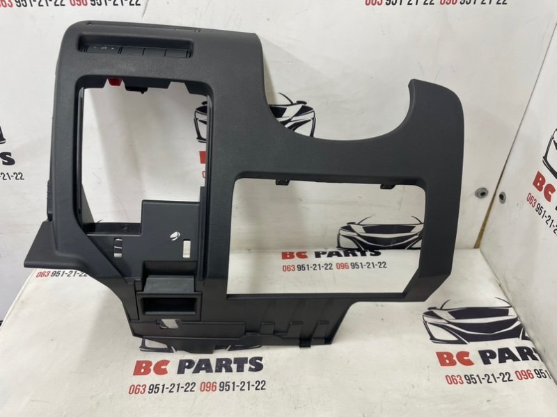 Консоль под рулевой колонкой Nissan Rogue 2021 T33 2.5 681066RR0A Б/У