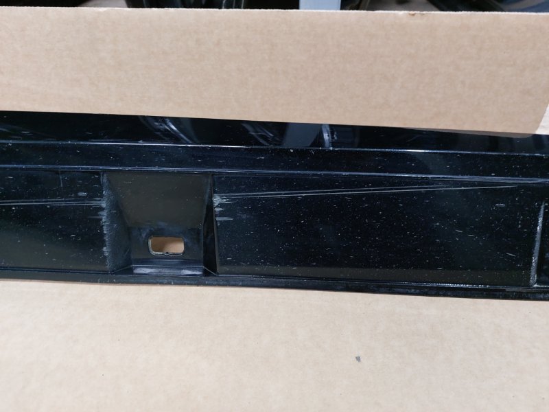 Накладка порога правая A6 2010-2018 C7 2.0