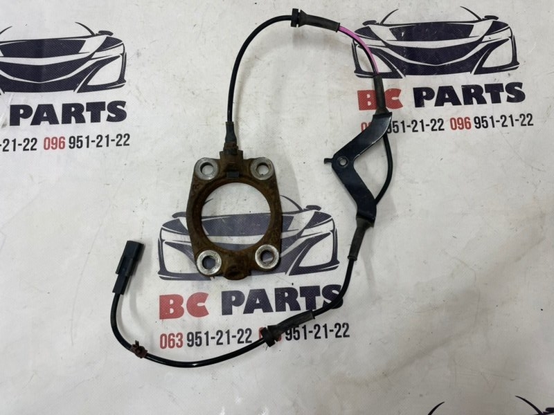 Датчик ABS задний левый Nissan Rogue 2018 T32 QR25 2.5 479004BF0A Б/У