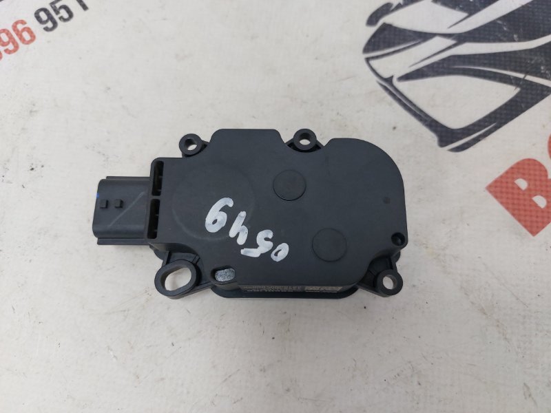 Моторчик жалюзей Nissan Rogue 2018 T32 QR25 2.5 A24041153212 Б/У