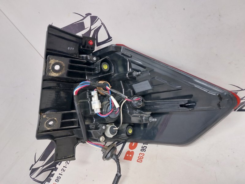Фонарь наружный (в крыло) задний левый Rogue 2018 T32 QR25 2.5