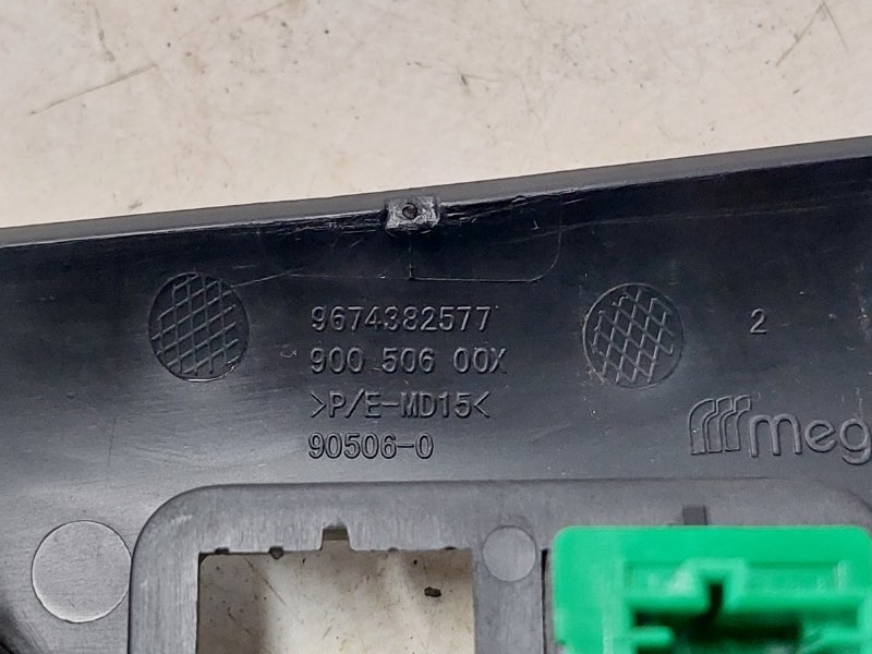 Накладка торпедо левая 301 2021 1.6