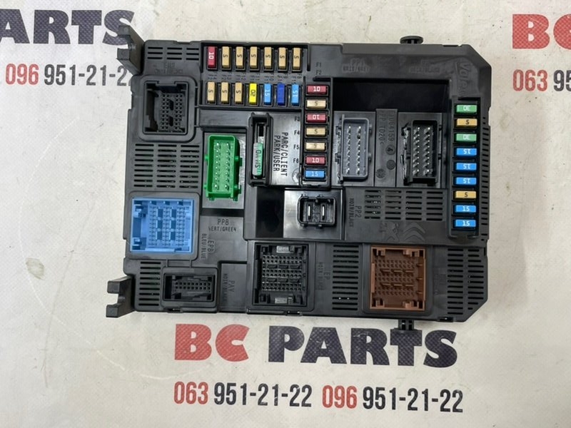 Блок предохранителей салонный Peugeot 301 2021 1.6 9819849680 Б/У