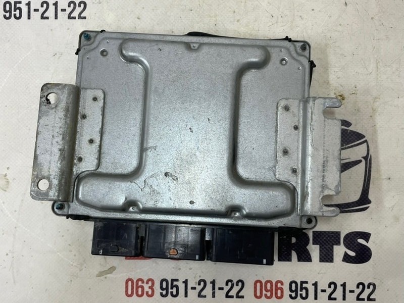 Блок управления двигателем Nissan Rogue T32 QR25 2.5