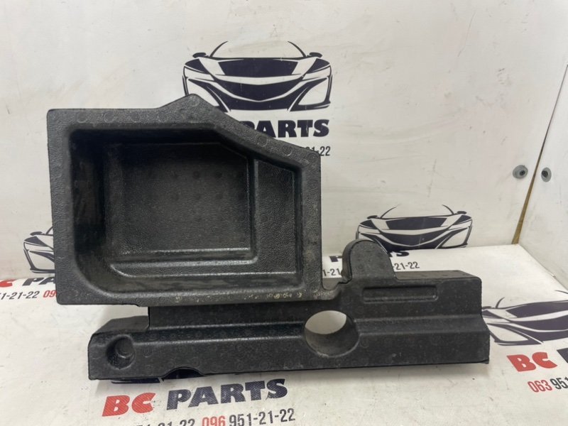 Ящик инструментальный Audi Q5 2017-2024 80A 2.0 80A012109F Б/У