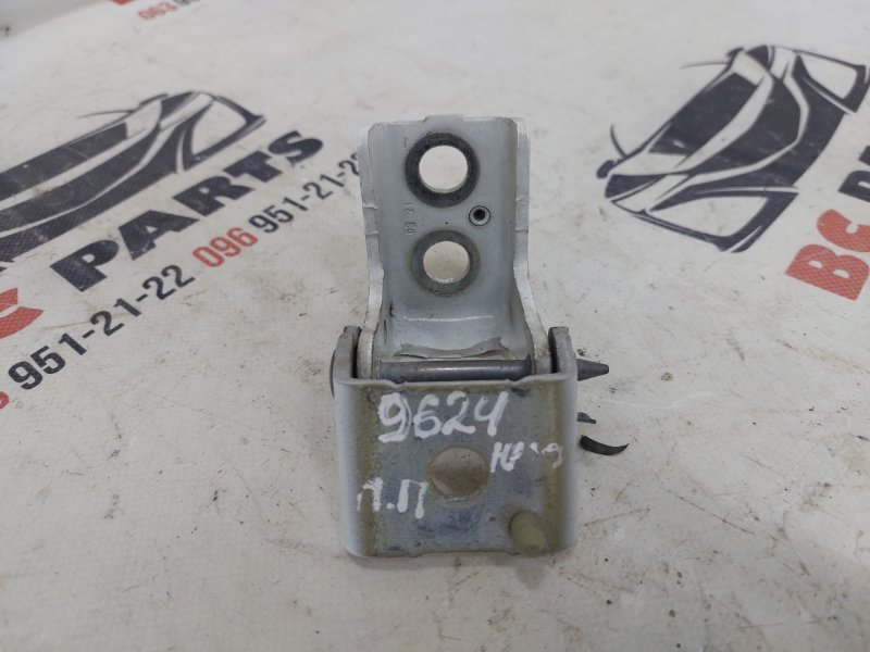 Петля двери передняя правая 301 2021 1.6