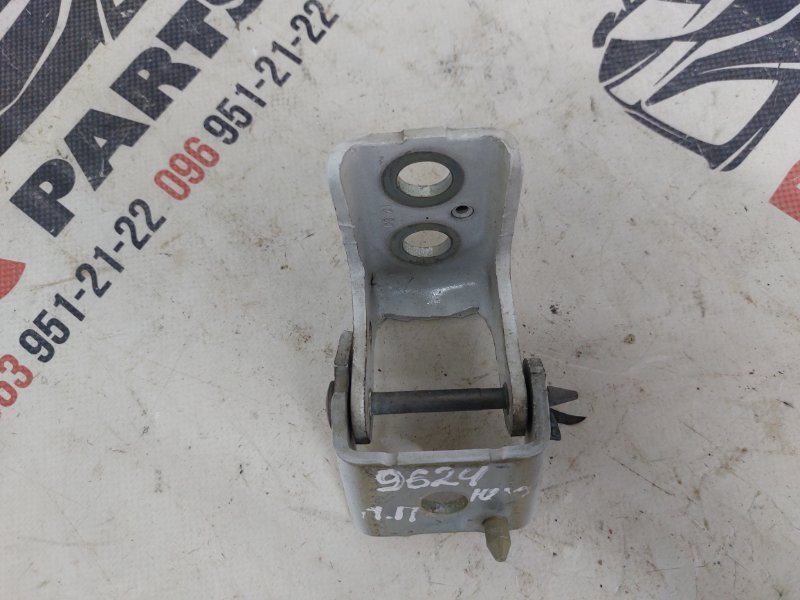 Петля двери передняя правая 301 2021 1.6