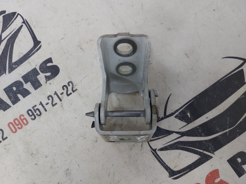 Петля двери передняя правая 301 2021 1.6