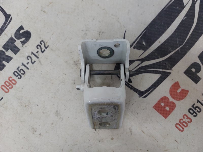 Петля двери передняя левая Peugeot 301 2021 1.6 1608322580 Б/У