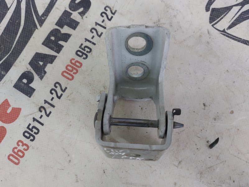 Петля двери передняя левая 301 2021 1.6