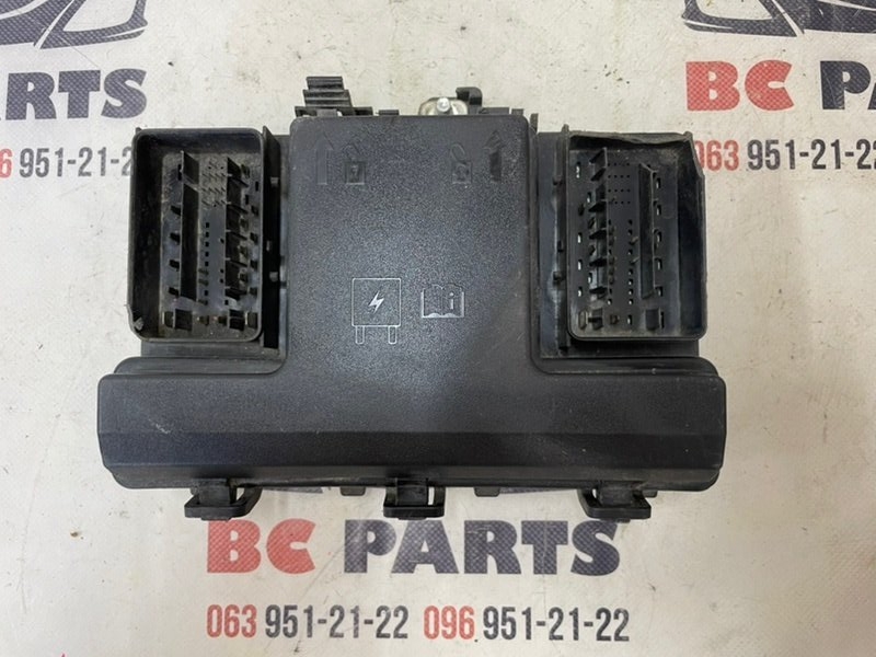Блок предохранителей под капот Ford Fusion 2012-2020 MK5 2.5 FG9T14A067AE Б/У