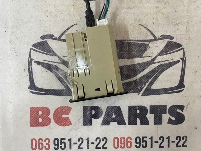 USB разъем Outback 2014-2021 BS 2.5