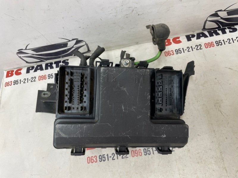 Блок предохранителей под капот Ford Fusion 2012-2020 MK5 2.5 DG9T14A067AF Б/У