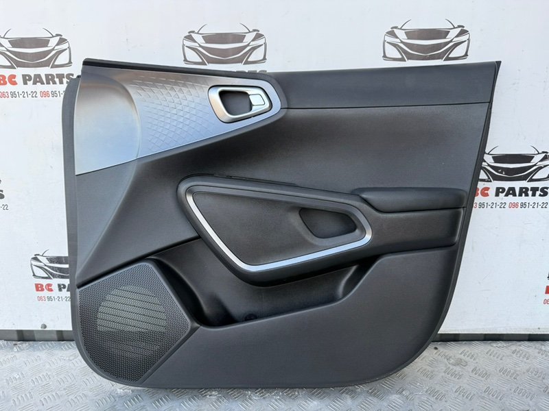 Обшивка боковой двери передняя правая Kia Soul 2020 2.0 82306K0130D5S Б/У
