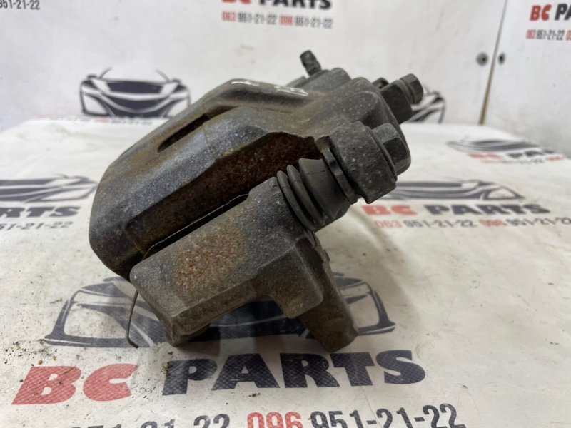 Суппорт тормозной передний правый Tlx 2014-2020 3.5