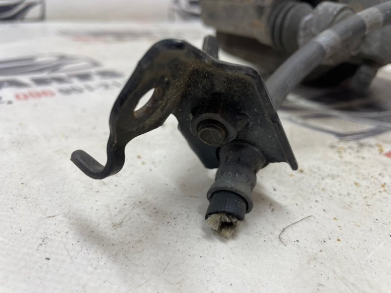 Суппорт тормозной передний правый Tlx 2014-2020 3.5