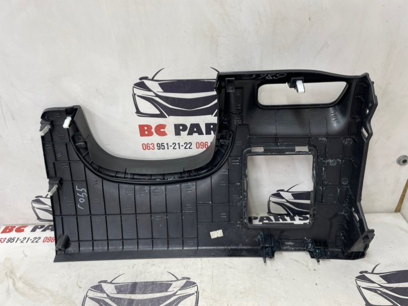 Накладка торпедо левая Soul 2020 2.0