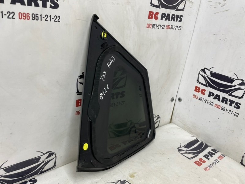 Форточка кузова правая Rogue 2021 T33 2.5