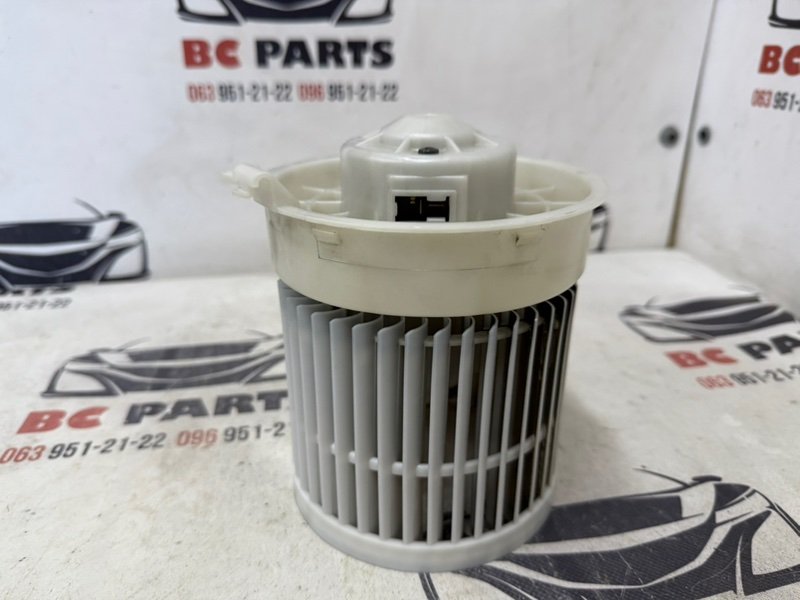 Вентилятор печки Nissan Rogue 2018 T32 QR25 2.5 272264BU0A Б/У