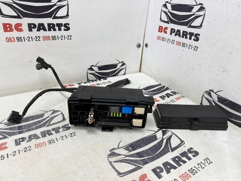 Блок предохранителей под капот Honda Pilot 2019 3.5 32120-TG8-A22 Б/У