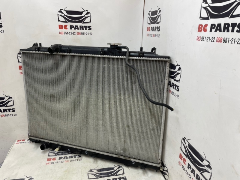 Радиатор охлаждения двигателя Honda Pilot 3.5