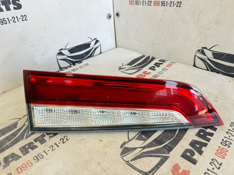 Фонарь внутренний задний левый Honda Pilot 2019 3.5 34155-TG7-A11 Б/У