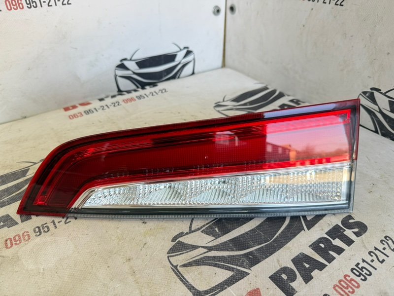 Фонарь внутренний задний правый Honda Pilot 2019 3.5 34150-TG7-A11 Б/У