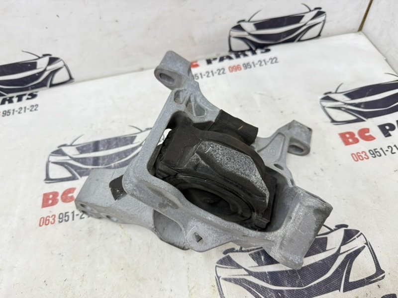 Подушка двигателя правая CX-5 2018 2.5