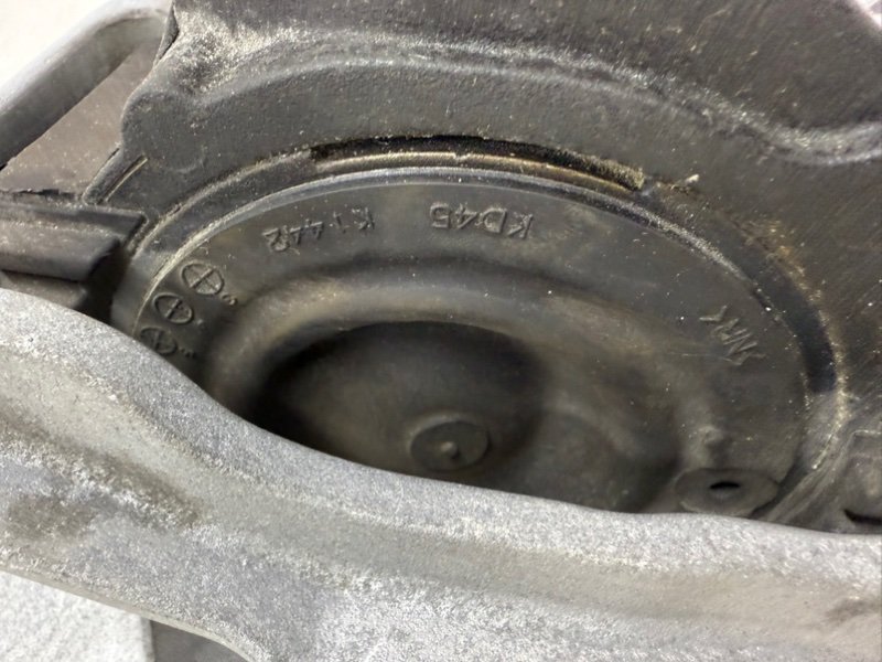 Подушка двигателя правая Mazda CX-5 2.5