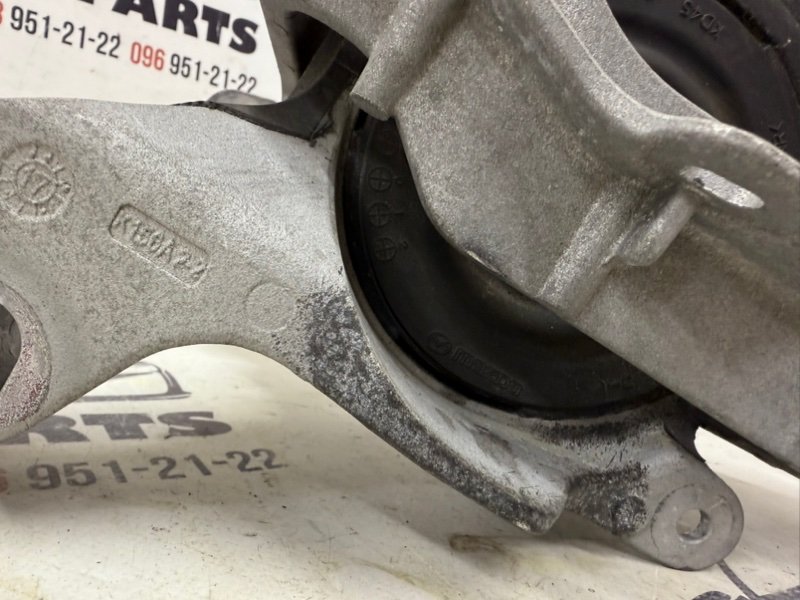 Подушка двигателя правая CX-5 2018 2.5