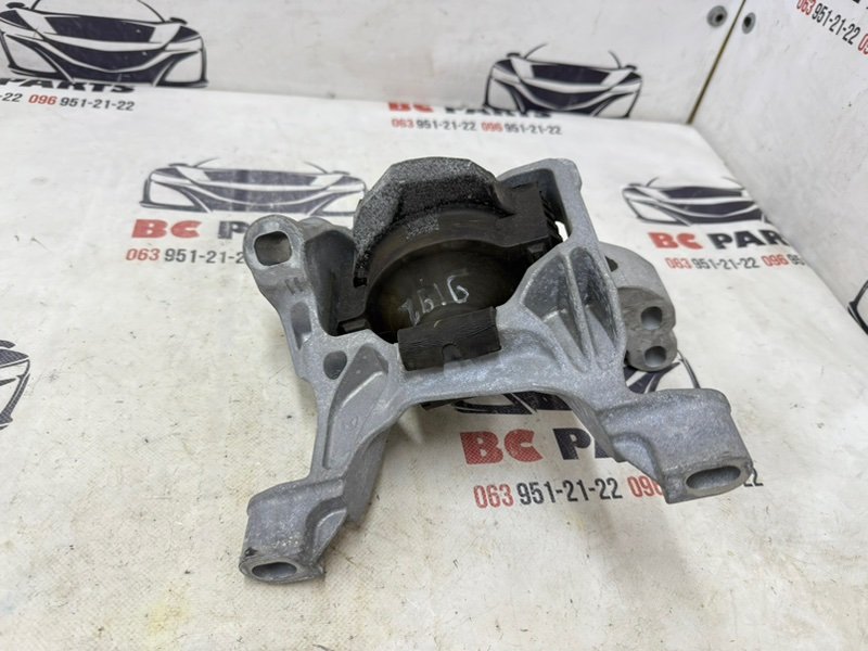 Подушка двигателя правая CX-5 2018 2.5