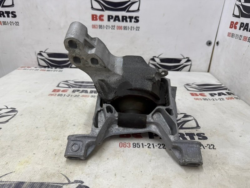 Подушка двигателя правая CX-5 2018 2.5