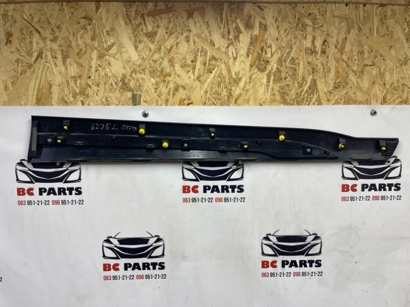 Молдинг двери передний левый Kicks 2022 1.6