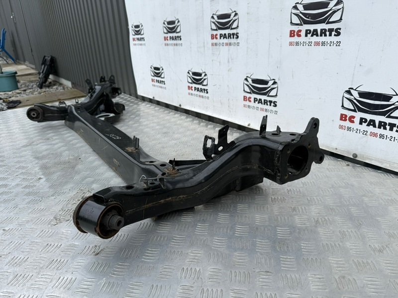 Балка подвески задняя Nissan Kicks 1.6