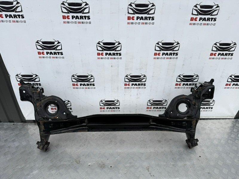 Балка подвески задняя Kicks 2022 1.6