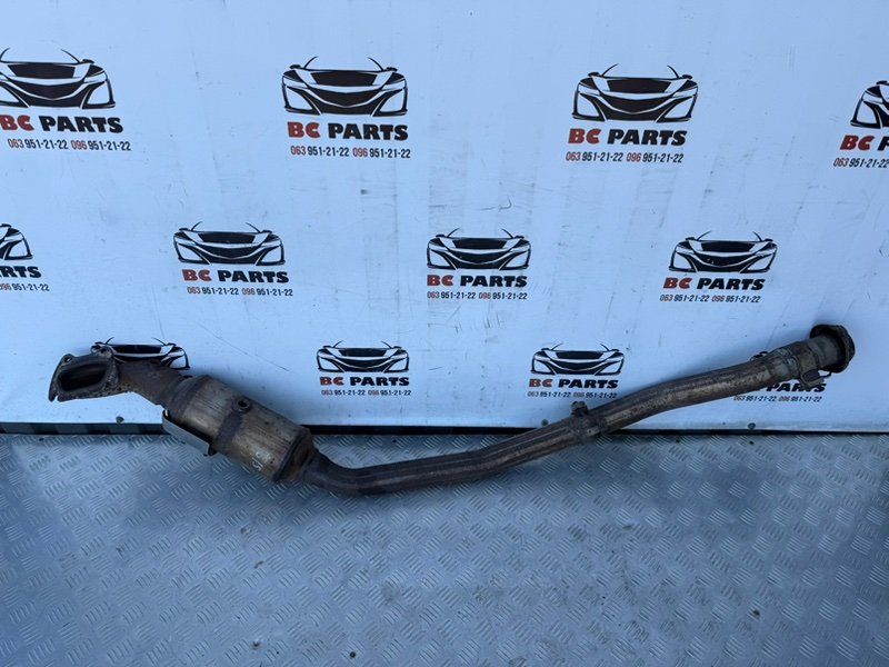Приемная труба глушителя правая Dodge Durango 2018 3.6 68319268AA Б/У