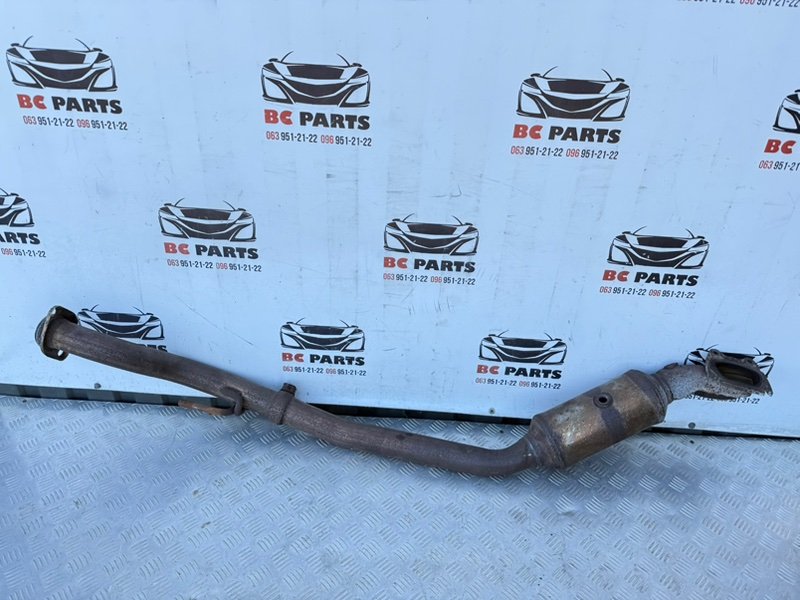 Приемная труба глушителя левая Dodge Durango 2018 3.6 68210351AC Б/У