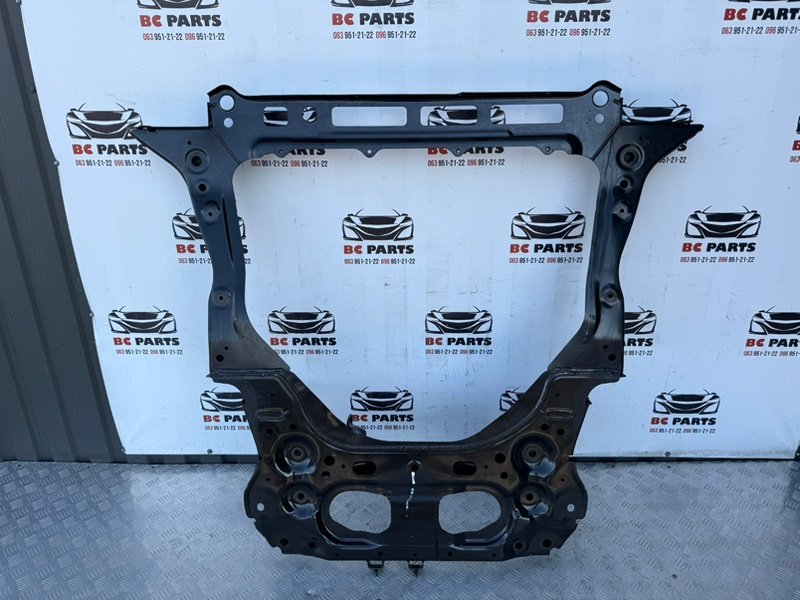 Подрамник передний Rogue 2021 T33 2.5 Подрамник передний Rogue 2021 T33 2.5