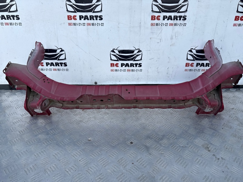 Планка радиатора передняя Mitsubishi Outlander Sport