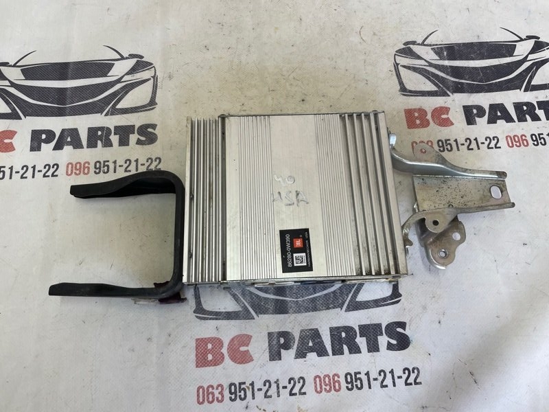 Усилитель звука Toyota Camry 2006-2011 V40 2.4 862800W390 Б/У