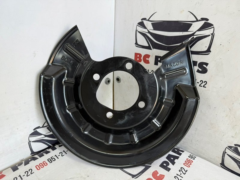 Защита тормозного диска задняя правая Mazda 3 2021 2.5 BCKA26261A Б/У