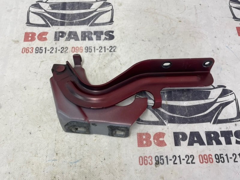 Петля капота левая Nissan Rogue T33 2.5