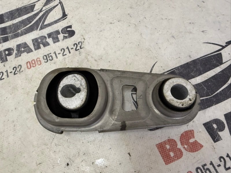 Подушка двигателя нижняя Nissan Rogue 2021 T33 2.5 11360-6LA0A Б/У