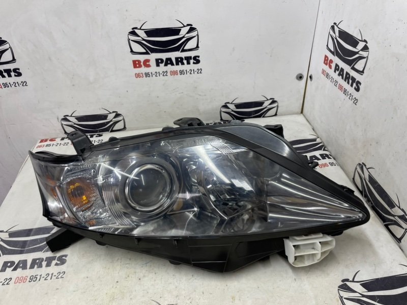 Фара галогеновая передняя правая Lexus RX 350 2012 3.5 811100E050 Б/У