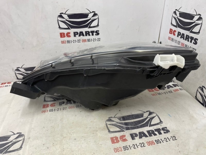 Фара галогеновая передняя правая RX 350 2012 3.5